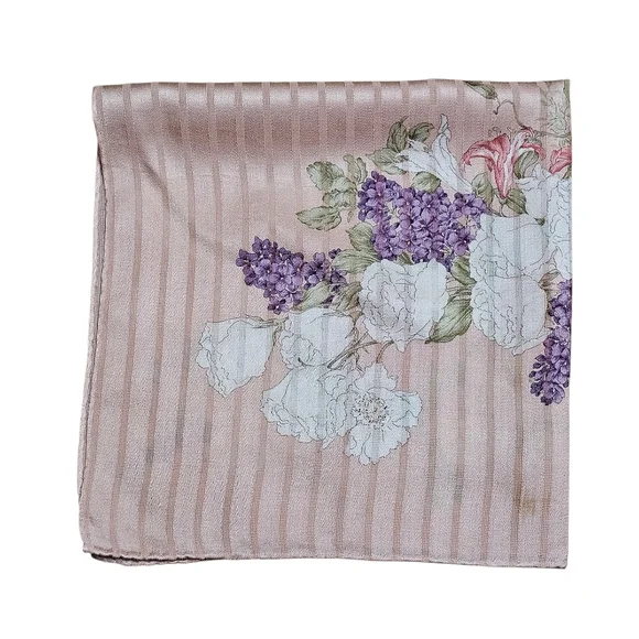 BURBERRY SCARF - Picture 8 of 16